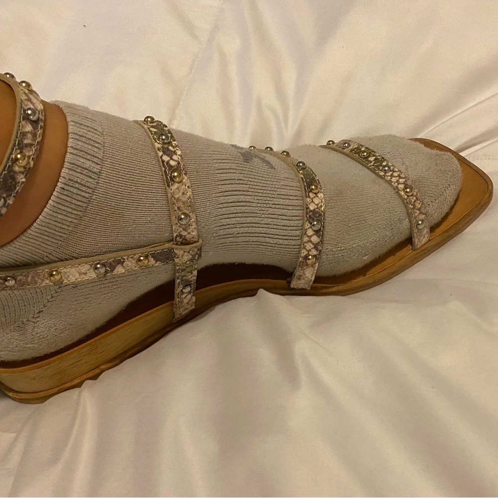 Dolce Vita shoes! Only worn once!